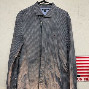 Tommy Hilfiger. Long sleeve dress shirt.